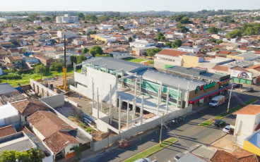 Foto aérea do supermercado atualmente